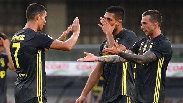 L'esultanza della Juve dopo il gol di Bernardeschi. Afp L'esultanza della Juve dopo il gol di Bernardeschi. Afp