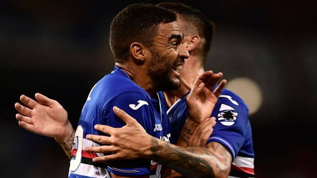 La gioia di Gregoire Defrel dopo uno dei suoi gol al Napoli. Afp La gioia di Gregoire Defrel dopo uno dei suoi gol al Napoli. Afp