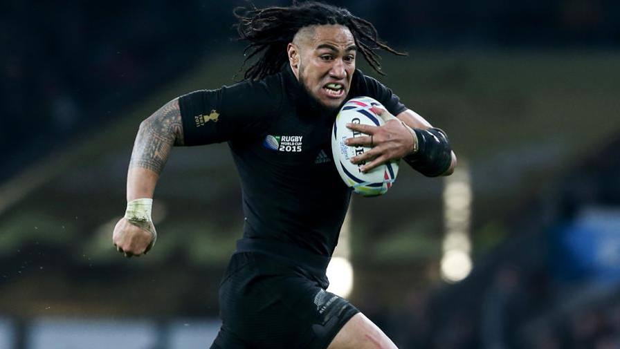 Amanti del rugby che risalgono