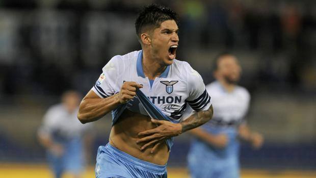 Joaquín Correa esulta per l'1-1 contro il Milan. Getty Joaquín Correa esulta per l'1-1 contro il Milan. Getty