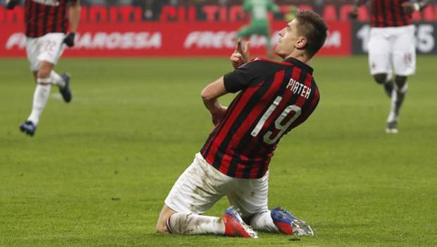 La solita esultanza di Piatek. Ap La solita esultanza di Piatek. Ap