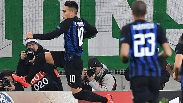 Lautaro esulta dopo il gol su rigore. Afp Lautaro esulta dopo il gol su rigore. Afp