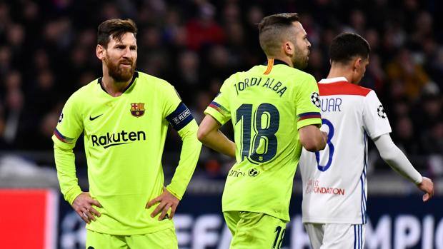 Leo Messi contro il Lione. Afp Leo Messi contro il Lione. Afp