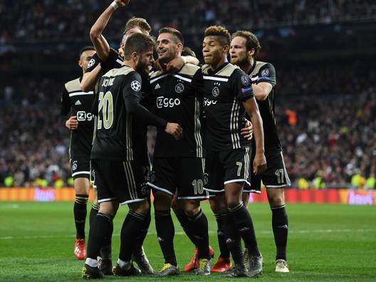 Ajax, impresa al Bernabeu Real travolto e eliminato!
