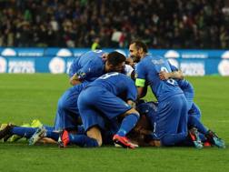 Gli azzurri alla Dacia Arena di Udine dopo il gol di Barella alla Finlandia. 