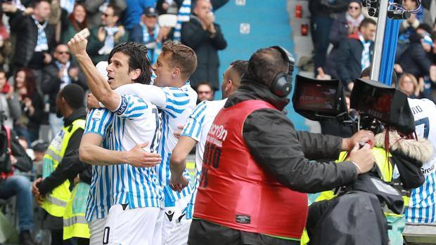 L’esultanza della Spal. Ansa L’esultanza della Spal. Ansa