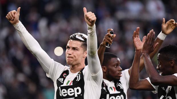 Schiuma da barba per CR7 e compagni . Afp Schiuma da barba per CR7 e compagni . Afp