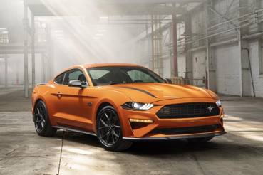  Ford ha presentato a New York la Mustang High Performance Package  