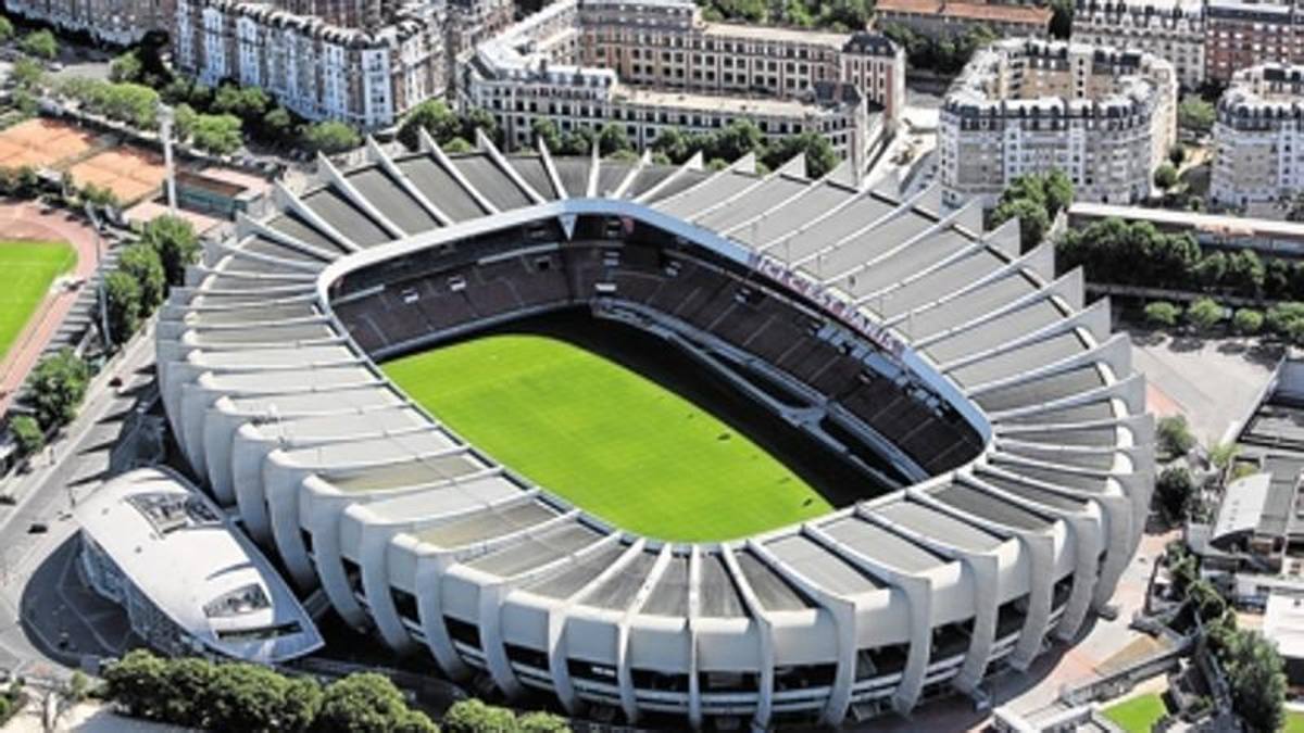 L'ultima del Psg lounge privata sul corridoio che porta al campo  La