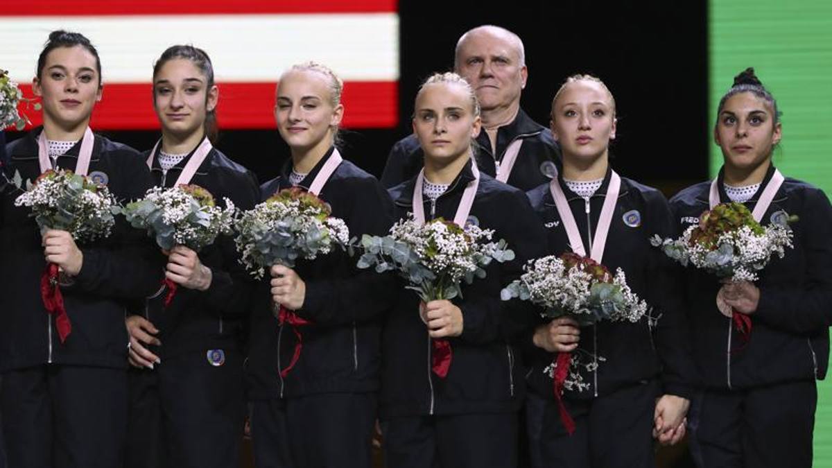 Ginnastica artistica, Italdonne nella storia, bronzo nella prova a