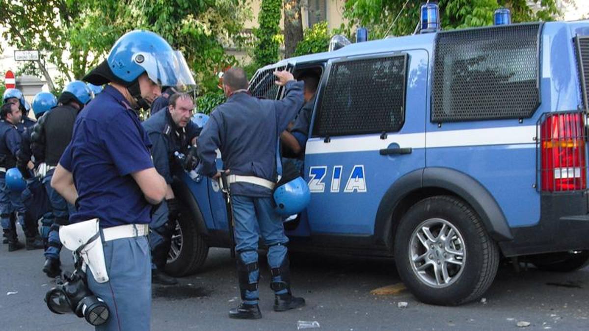 Incidenti in Modica-Siracusa di Promozione: 17 daspo e 27 denunciati - La Gazzetta dello Sport