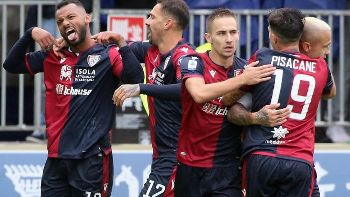 Cagliari, a Lecce per il record