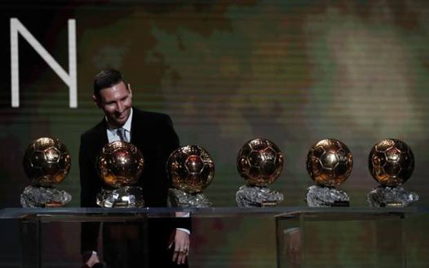 La collezione di Palloni d'oro di Messi. Ap