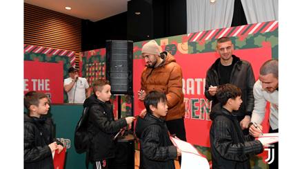 Juve Festa Di Natale Coi Ragazzi Delle Giovanili La Gazzetta Dello Sport