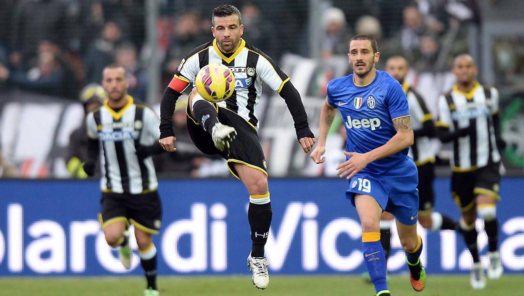 Antonio Di Natale, oggi 42 anni, in un Udinese-Juve del 2015. Lapresse 
