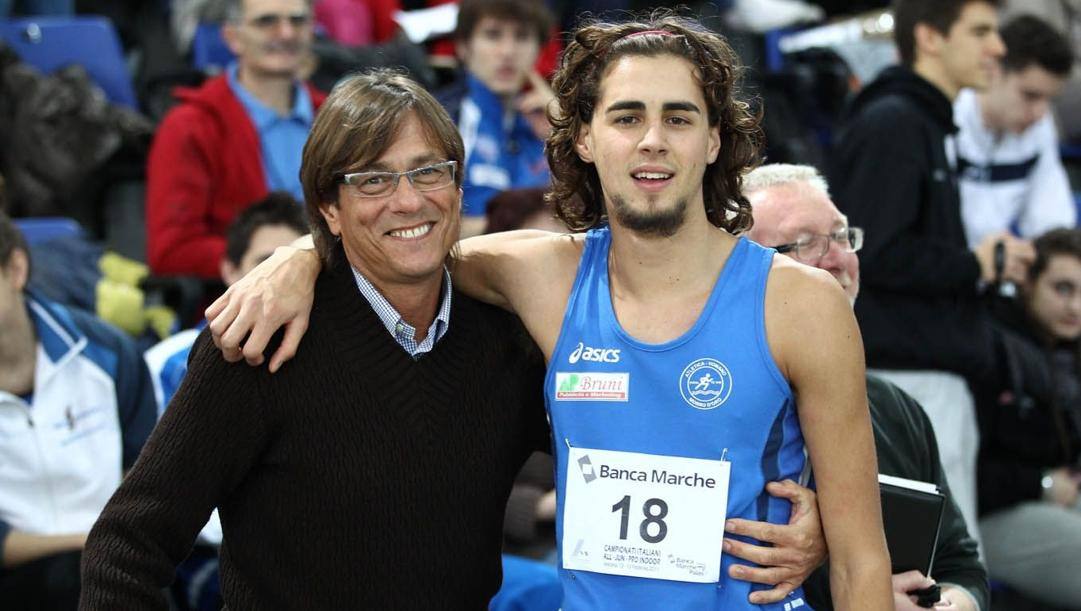 Gianmarco Tamberi, a destra, con il padre Marco 