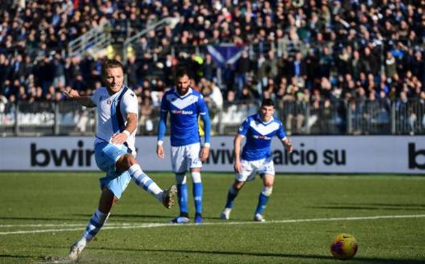 Il rigore del pareggio di Ciro Immobile. Afp Il rigore del pareggio di Ciro Immobile. Afp