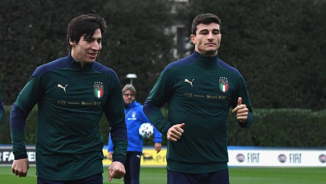 Sandro Tonali, 19 anni, e Riccardo Orsolini, 23. Getty 
