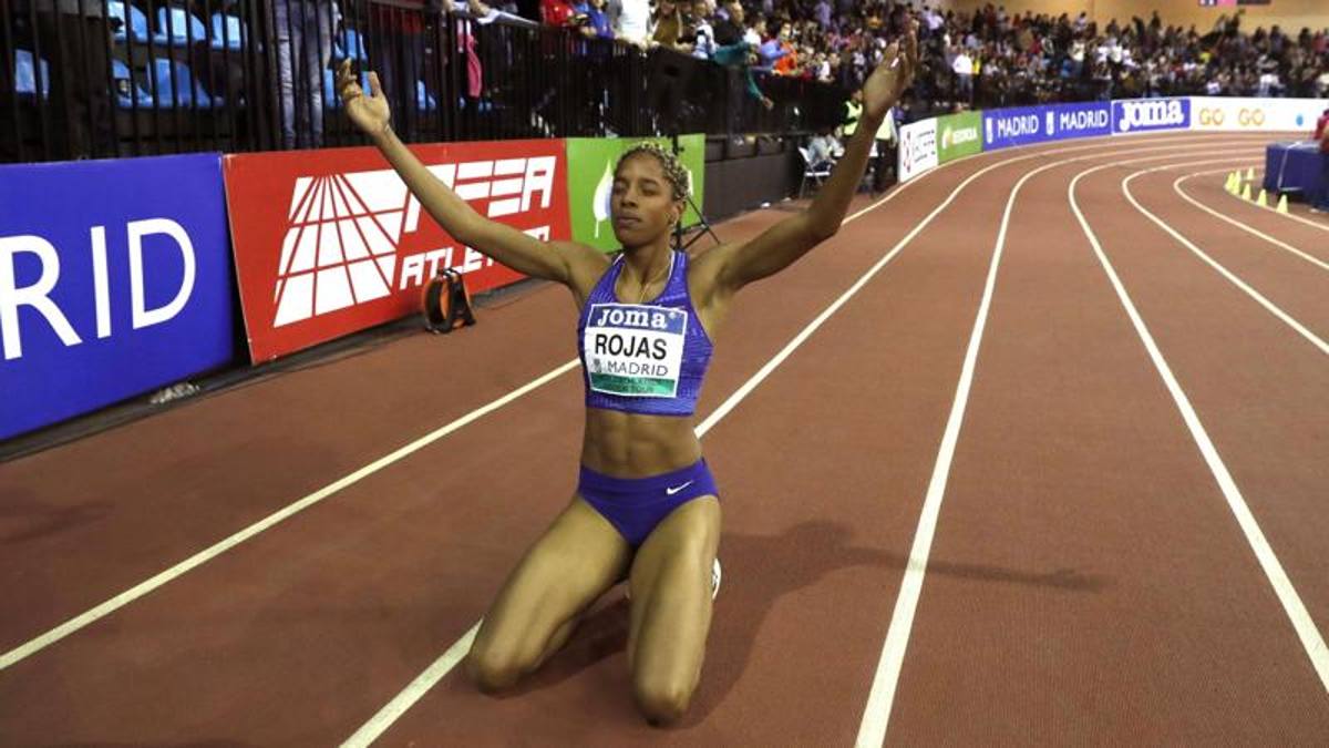 Salto triplo, Rojas fa il record del mondo indoor La Gazzetta dello Sport