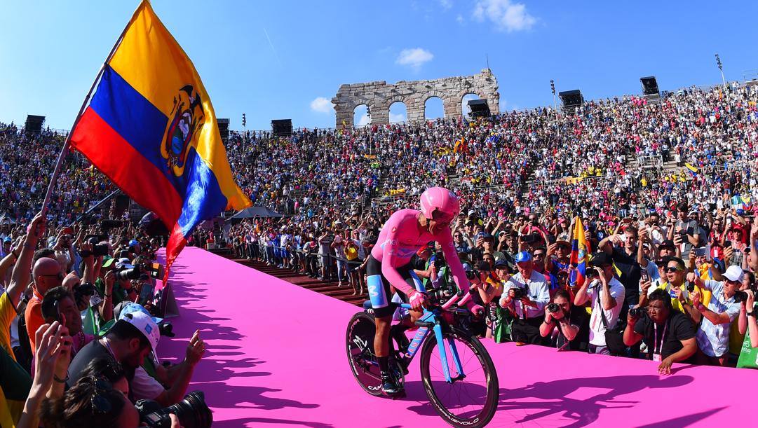 Richard Carapaz all'Arena di Verona: il Giro 2019 è suo. Bettini 