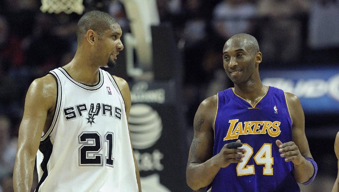 Tim Duncan e Kobe Bryant. Epa 