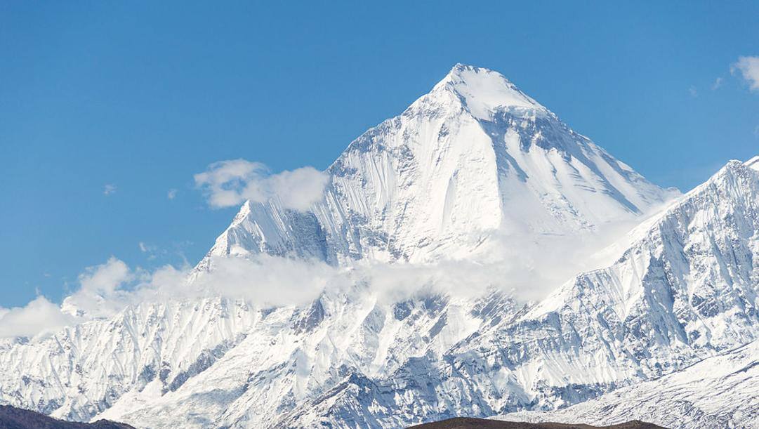 Il Dhaulagiri, massiccio montuoso del'Himalaya 