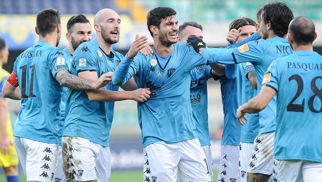 Il Benevento esulta dopo un gol: con 54 reti in 28 gare la squadra di Pippo Inzaghi ha il miglior attacco del campionato LAPRESSE 