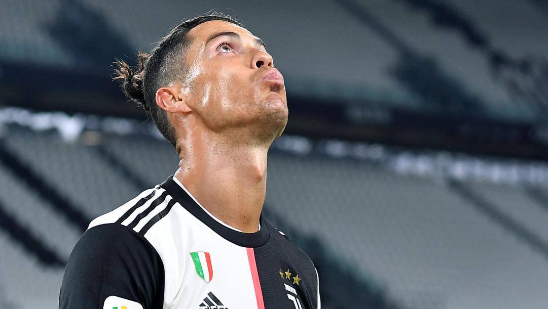 Il disappunto di Cristiano Ronaldo, 35 anni. Ansa 
