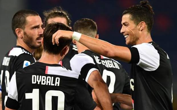 La Juve festeggia il gol dell&rsquo;1-0. Afp 