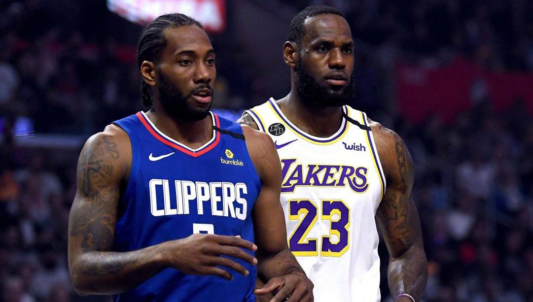Kawhi Leonard, 28 anni, e LeBron James, 35: Clippers e Lakers ripartono come grandi favorite a Ovest. Afp 