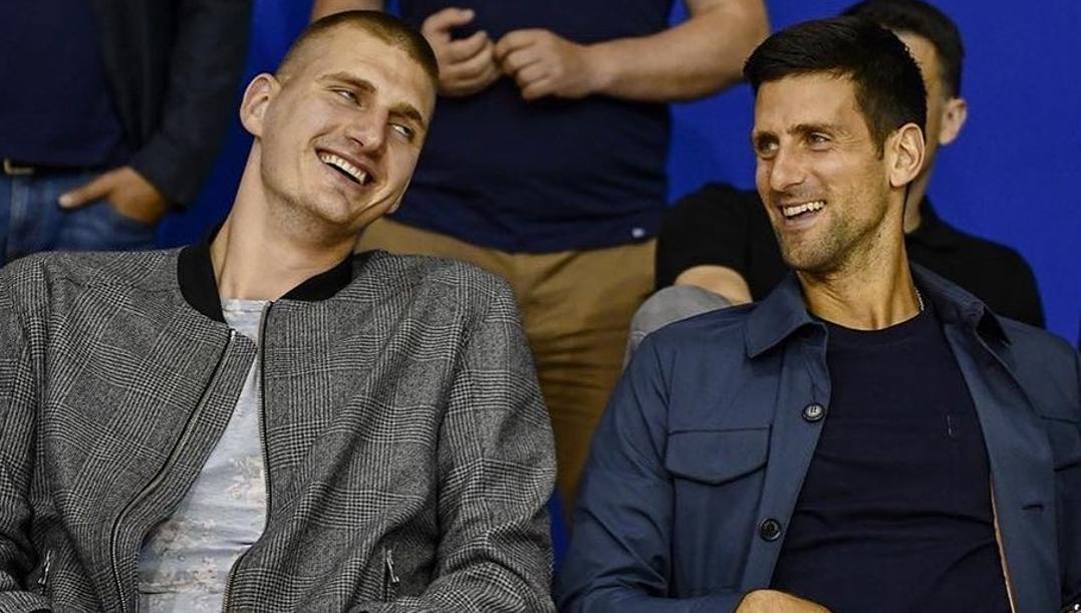 Nikola Jokic, 25 anni, e Novak Djokovic, 33, insieme a Belgrado lo scorso 11 giugno 