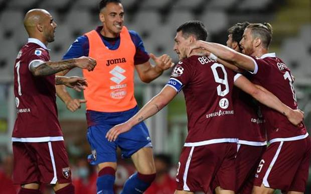 Belotti festeggia il gol della vittoria. Getty