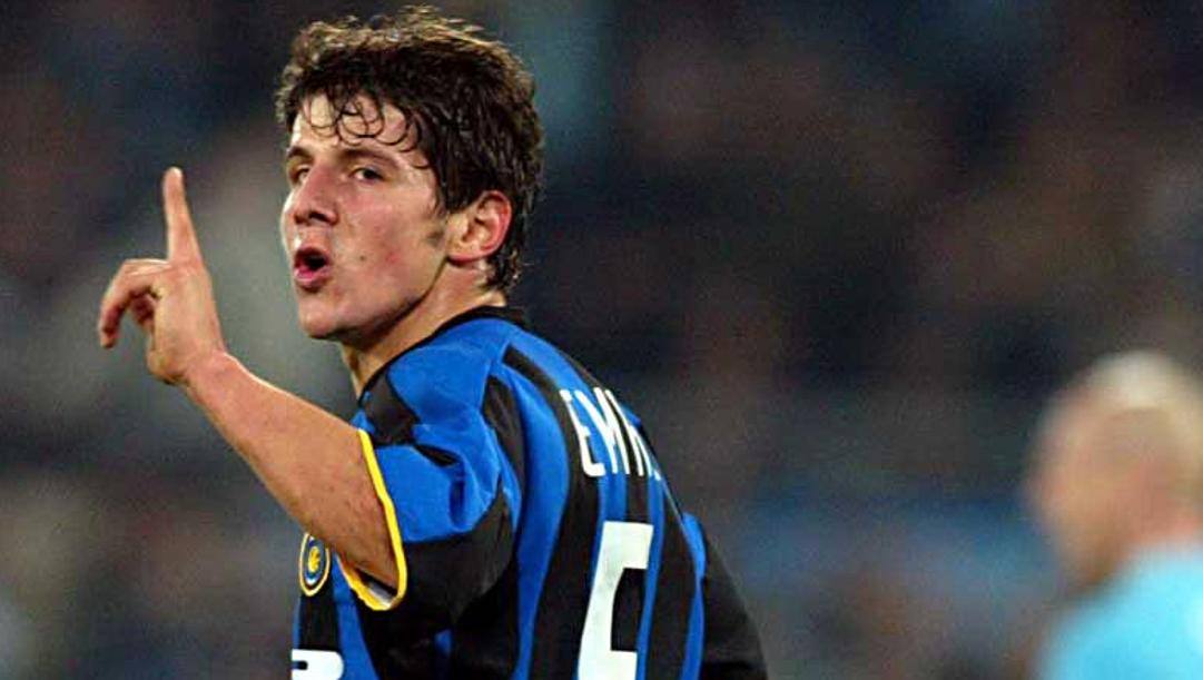Emre Belozoglu con la maglia dell'Inter. Lapresse 