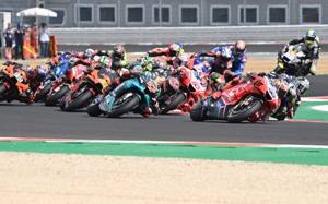 Motogp Misano La Diretta Vince Vinales Bagnaia E Rossi Caduti Dovizioso 8 E Leader La Gazzetta Dello Sport