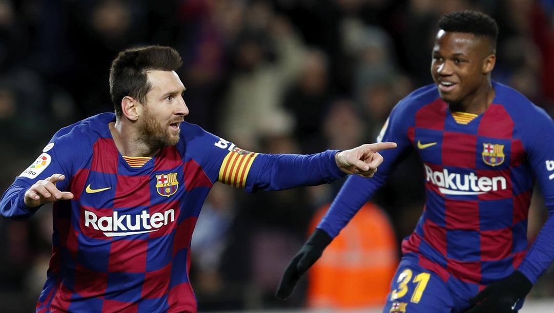 Leo Messi, 33 anni, e Ansu Fati, 17, punte del Barcellona. Ap 