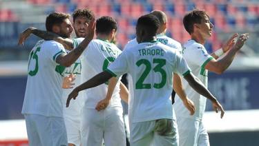 Bologna Sassuolo 3 4 Rimonta Neroverde Con Caputo E Djuricic La Gazzetta Dello Sport