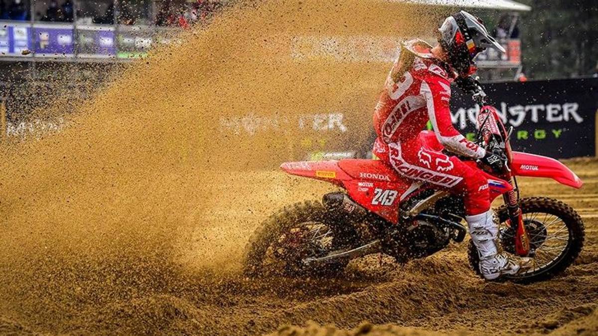 MXGP GP Limburgo, gara-1: Gajser vince e allunga; Cairoli 5°