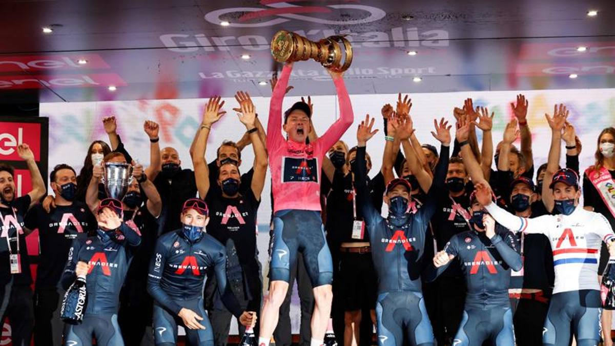 I baci (virtuali) con l'Arsenal, i complimenti di Merckx jr: il giorno dopo Tao è re dei social