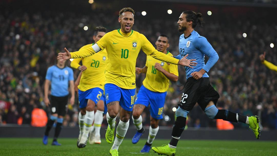 Un Brasile-Uruguay del novembre 2018: finì 1-0 con gol di Neymar. Getty  
