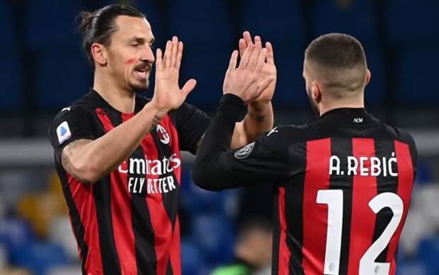 Zlatan Ibrahimovic esulta con Ante Rebic. Afp Zlatan Ibrahimovic esulta con Ante Rebic. Afp