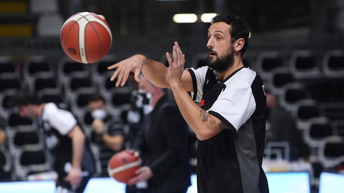 Serie A: Belinelli non gioca, Sassari passa in casa Virtus
