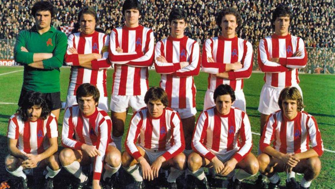 Vicenza 1977-78: Roberto Filippi è il primo in basso a sinistra; Paolo Rossi, invece, il terzo in piedi da destra 