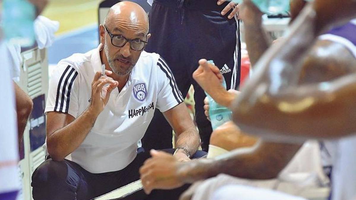 Vitucci e Brindisi: “Noi non temiamo il gigante Milano, il budget non fa canestro“