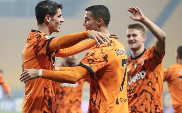 Ronaldo festeggia il 2-0 con Morata. Ansa Ronaldo festeggia il 2-0 con Morata. Ansa