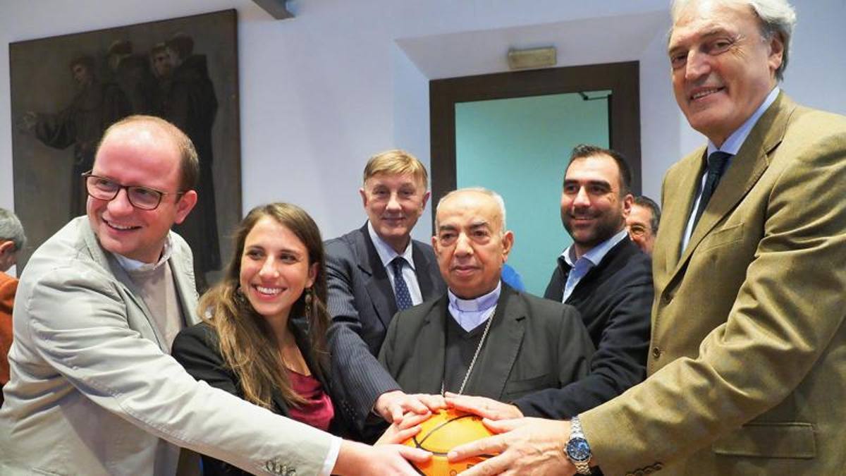 I grandi ex: “Regaliamo un campo di basket ad Aleppo”