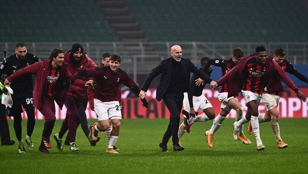 La festa del Milan dopo il successo con la Lazio. Afp 