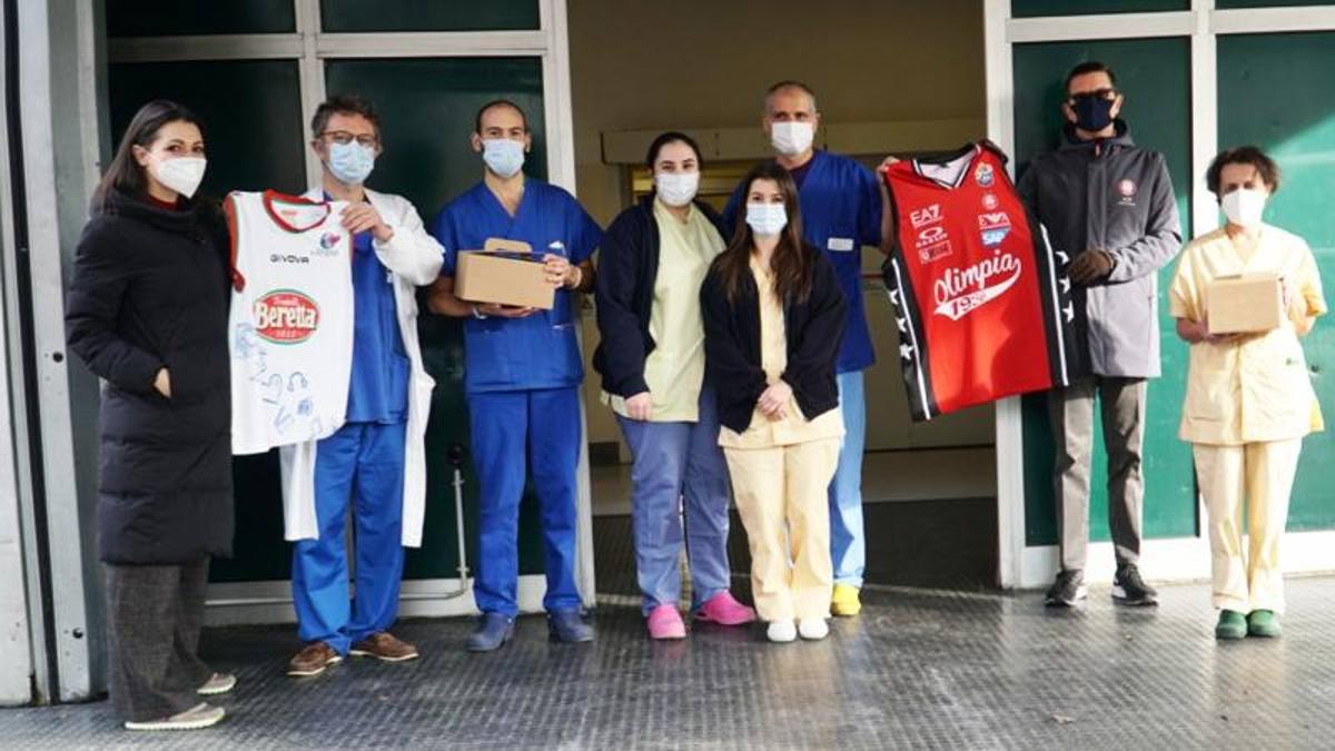 Lega Basket, artisti e l’idea di un pasto caldo a chi lotta negli ospedali