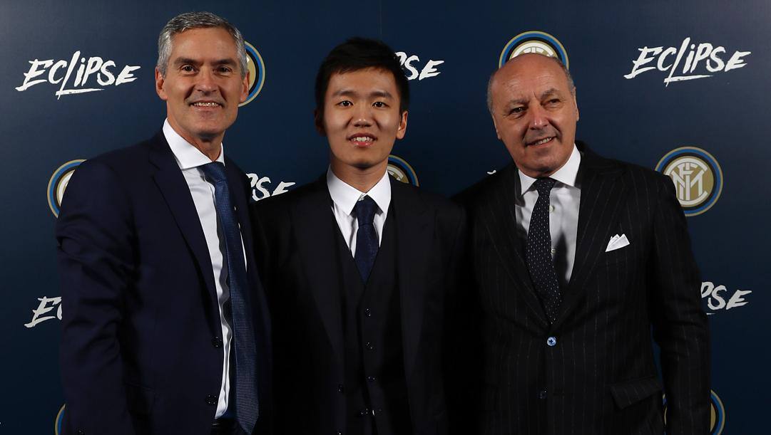 Da sinistra Alessandro Antonello (Ceo Inter), il presidente Steven Zhang e Beppe Marotta, a.d. per la parte sportiva. Getty 