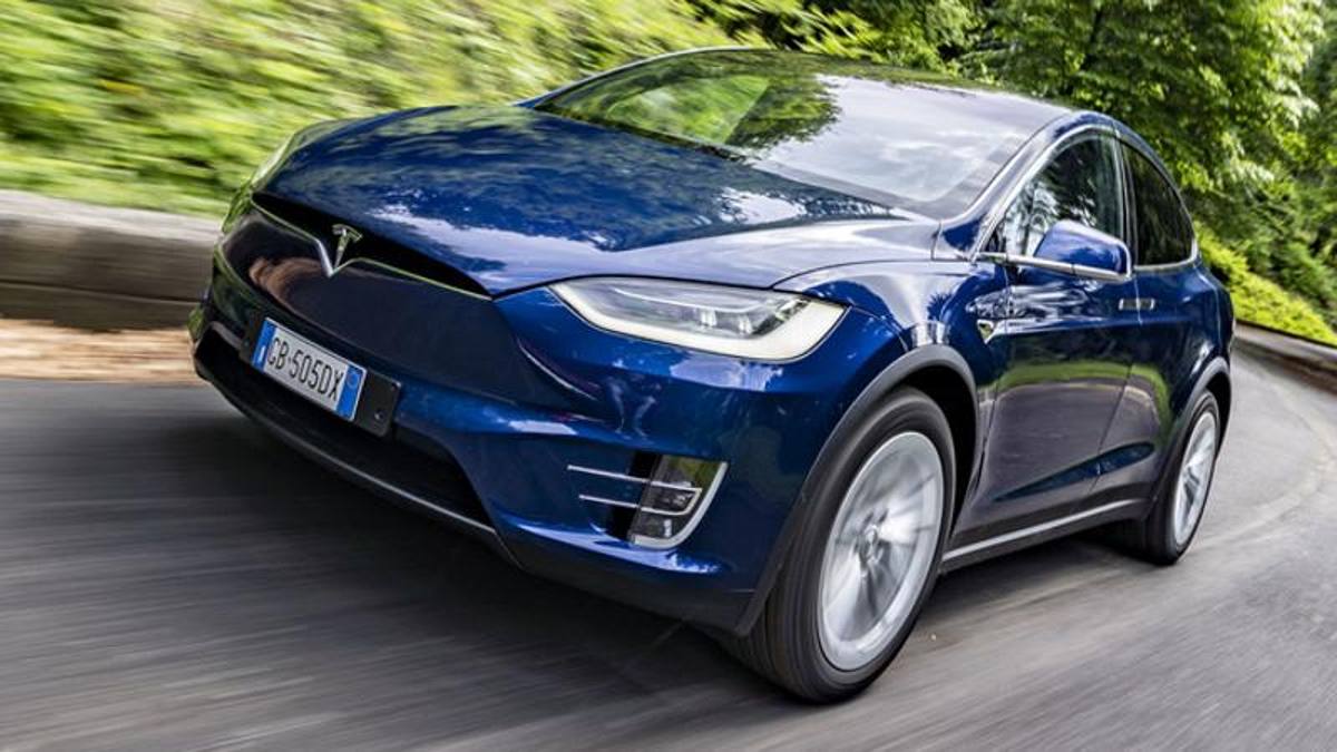 Tesla Model X Prova Scheda Tecnica E Prezzo La Gazzetta Dello Sport