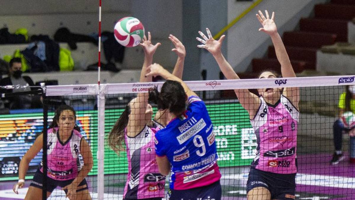 A1 donne, Super Smarzek: Novara ferma Casalmaggiore
